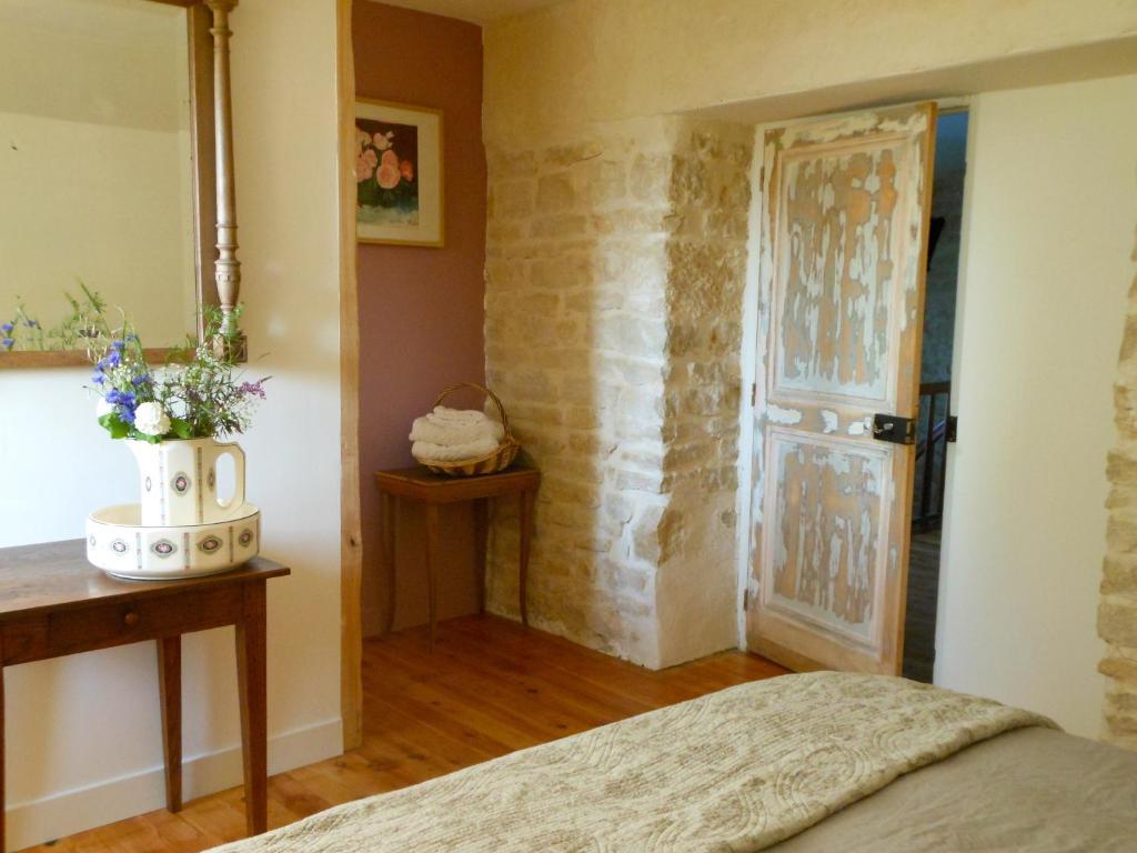 Auberge De La Tuilerie Surgy Kültér fotó